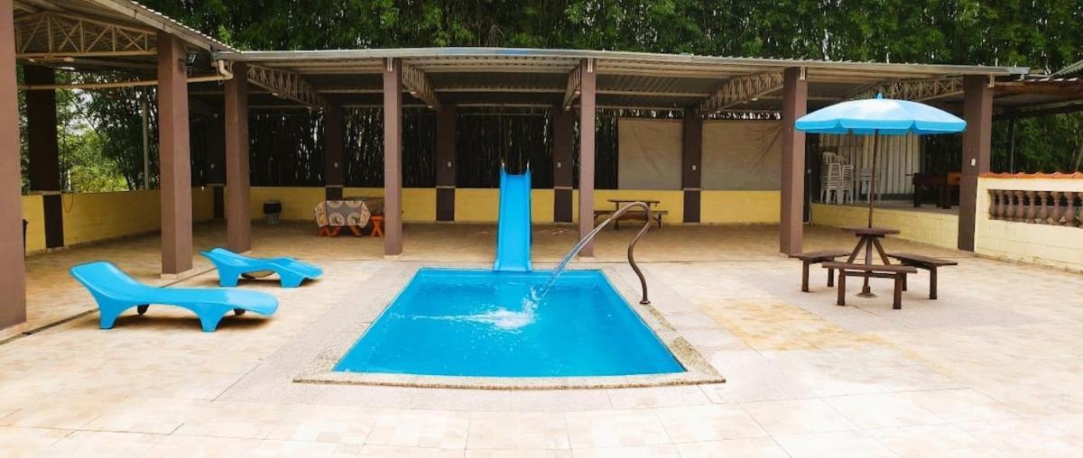 Вилла Chacara Charmosa Com Piscina, Campo De Futebol Гуаратингета Экстерьер фото