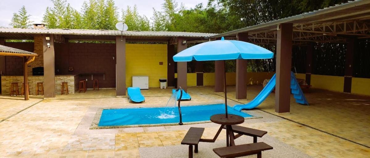 Вилла Chacara Charmosa Com Piscina, Campo De Futebol Гуаратингета Экстерьер фото
